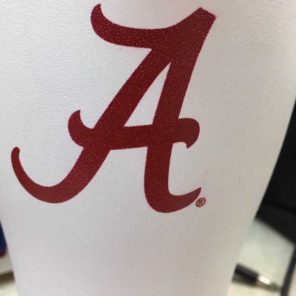 Meet your Posher, Jessica - Picture 1 of 1